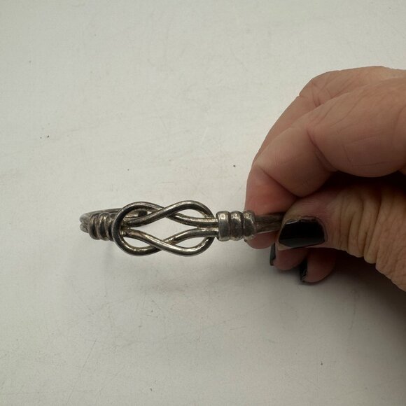 Sterling Silver 925 Thai Engraved Knot Cuff Bracelet Elegant Patterned Jewelry - Picture 3 of 5